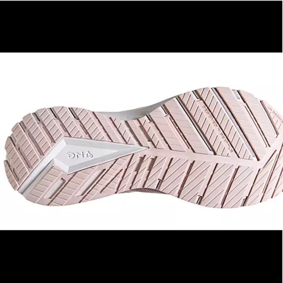 BROOKS WOMENS REVEL 4 RUNNING SHOE - BLUSH - Picture 4 of 4